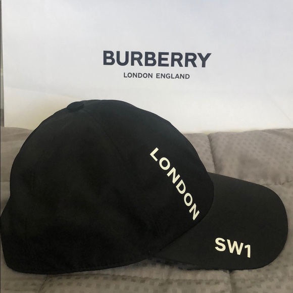 Burberry Hat - Picture 3 of 4